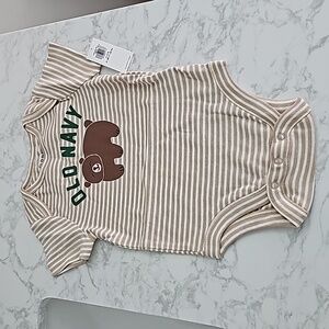 Old Navy Bear Onesie Baby Size 6-12M